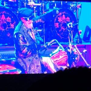 39900059_2099238466774989_862538246033244160_n