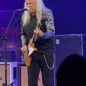 8ad298a9-57bd-4062-8575-c338ad102be6