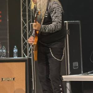 d9640d0e-cdbc-47f5-9acf-344b3ea6f075